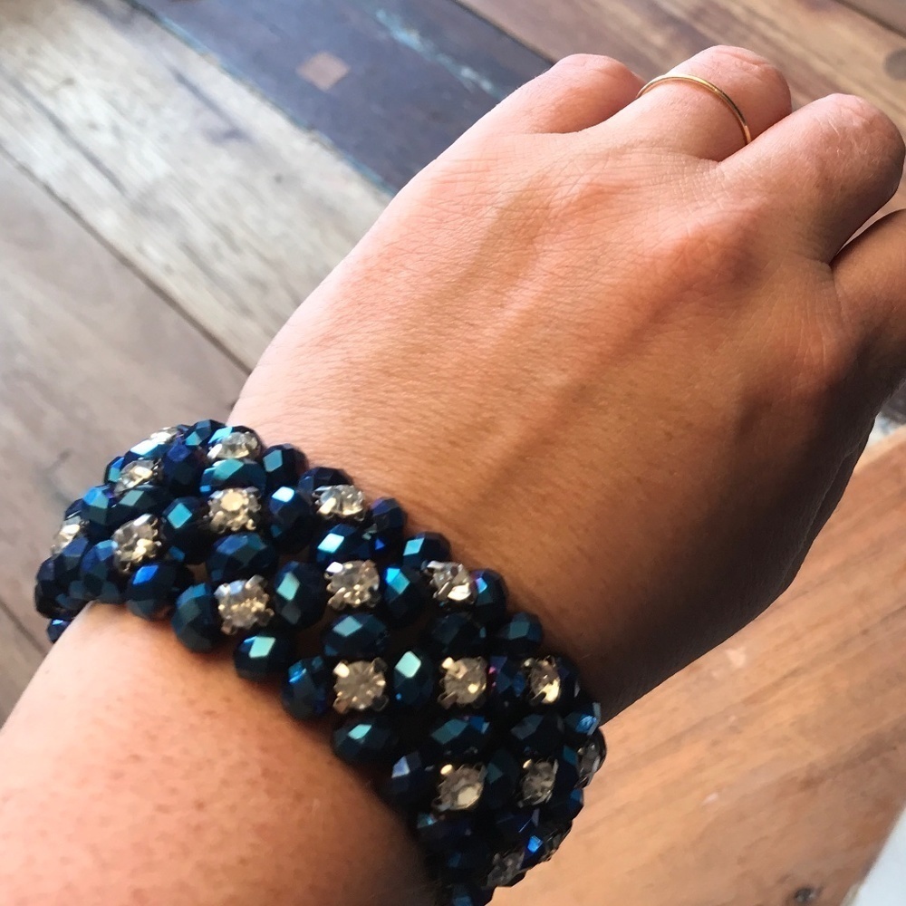 Stunning Stretch shiny Party Blue Bracelet